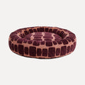 DOGGUO - Ethnic ronde hondenmand - Peach/Bordeaux