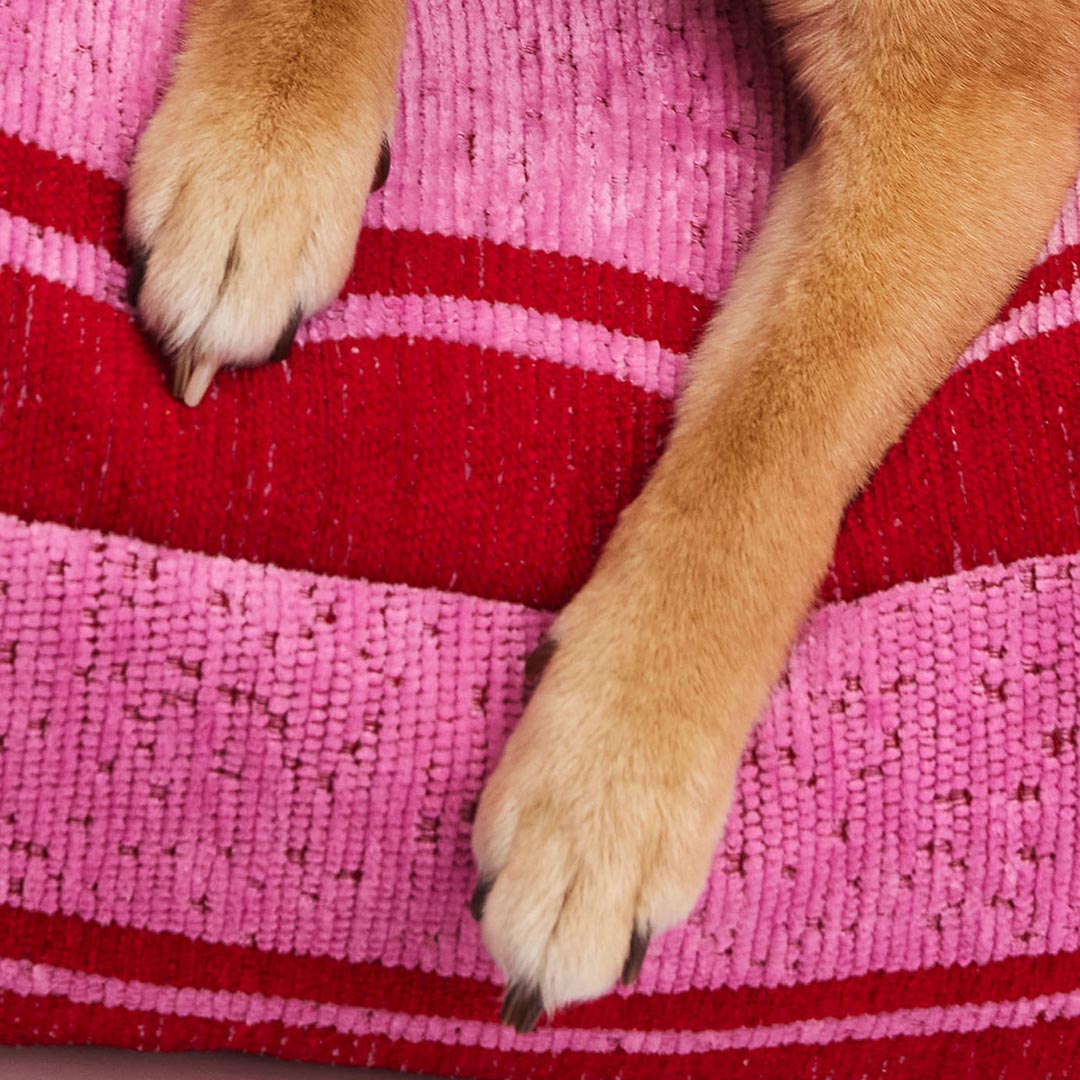 DOGGUO - Stripe Dog Bed - Red / Pink