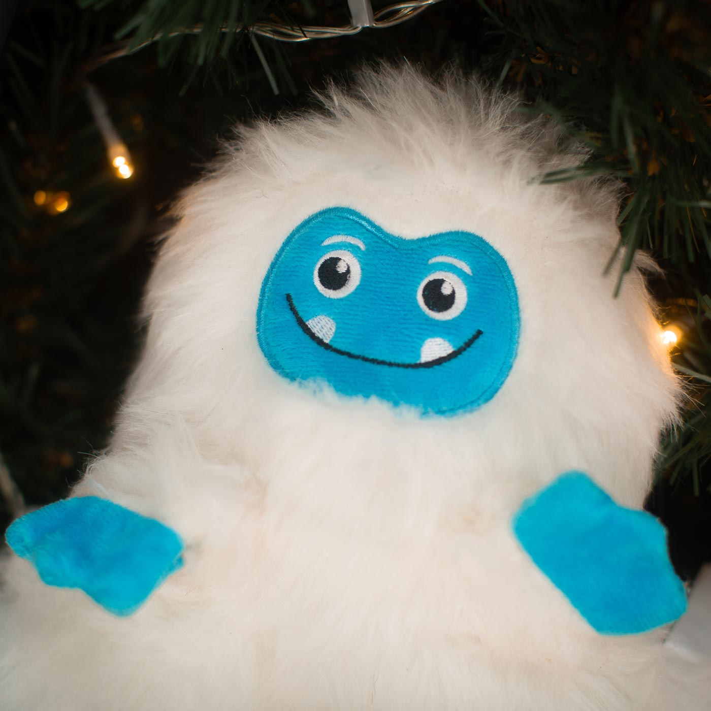 KONG® — Holiday Frizzles Yeti Dog Toy