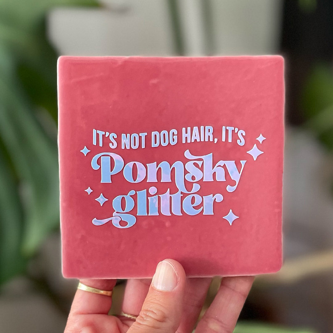 Quote Tegel - It's not dog hair, it's Pomsky glitter - 10 x 10 cm