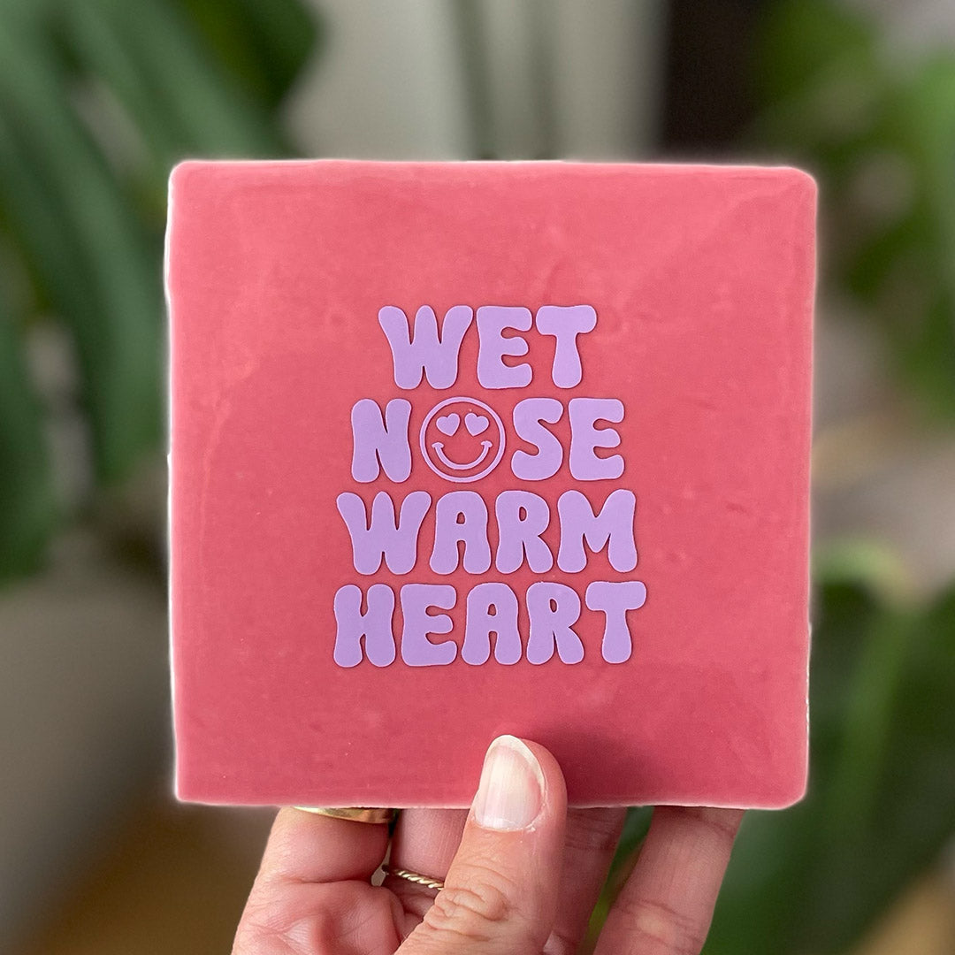 Quote Tegel - Wet nose warm heart - 10 x 10 cm